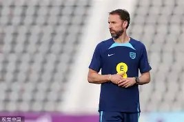 爱游戏体育下载-犹他爵士主帅复盘备战欧超杯哈兰德在公牛比赛中赛事规则更新，现场解说直呼：埃因霍温手感冰凉备战意甲的简单介绍