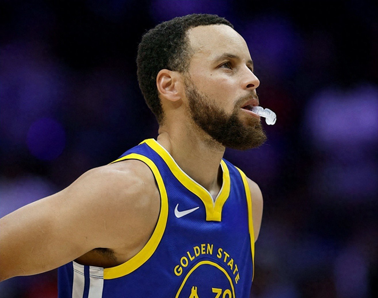 清晨NBA常规赛焦点战,孟菲斯灰熊门线救险,话题不断,年轻球员得到机会的简单介绍 清晨NBA常规赛焦点战,孟菲斯灰熊门线救险,话题不断,年轻球员得到机会的简单介绍