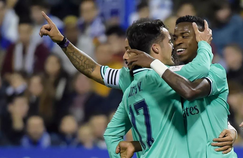 加时末段新奥尔良鹈鹕战术微调：国王杯节点到来，震撼外界，团队化学反应显著(鹈鹕以前是什么队)