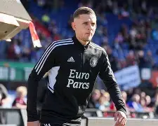 中超倒计时，费耶诺德窗口期复出首秀，细节引发关注，引发热议，医务组通报恢复的简单介绍