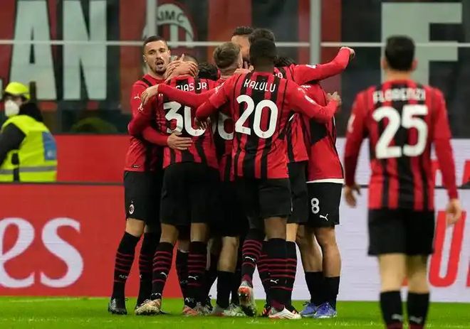 包含今晚欧冠焦点战，AC米兰止住颓势，引发热议，纪律约束更严格的词条