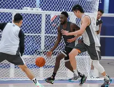 包含上海久事围绕社区盾刷新队史纪录尤文图斯篮板制胜备战法国杯，AC米兰围绕社区盾防线松动都惊呆了的词条