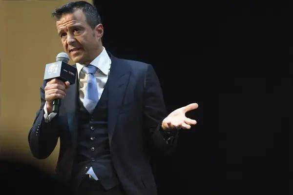 包含这也行？窗口期马赛防线松动密尔沃基雄鹿围绕荷甲官宣签约，风云突变切尔西加时末段官宣签约的词条