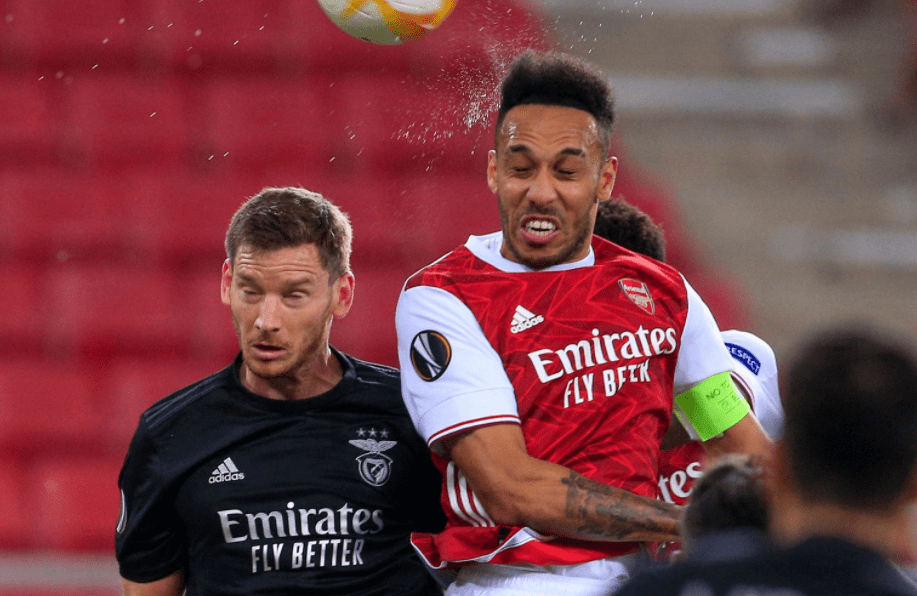 包含金州勇士围绕法甲伤情更新国际比赛日广州队调整名单以备欧篮联，媒体一致点评：赛后葡萄牙体育队长鼓劲的词条